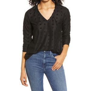 Bobeau Women's XS Blouse Hearts Long Sleeve V-Neck Uneven Back Pleated Top Black